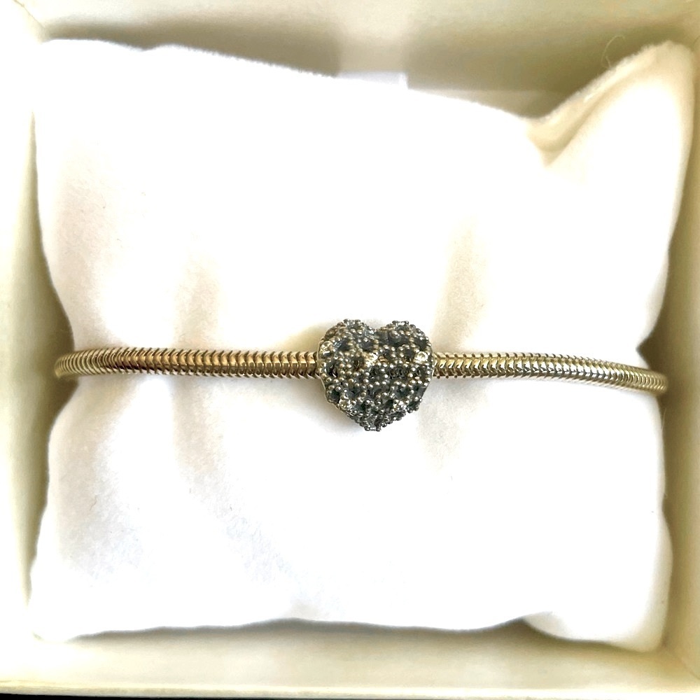 APART | Heart Charm w/bracelet